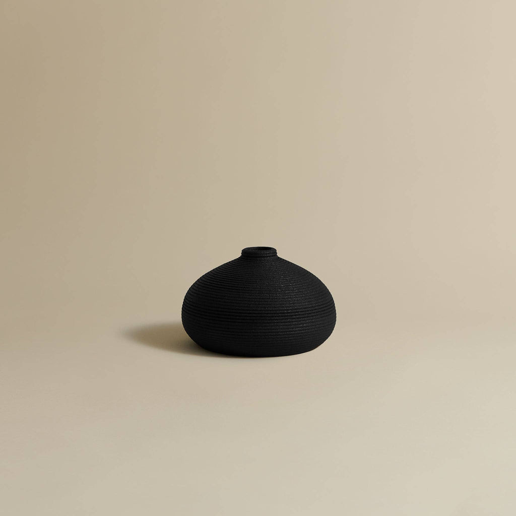 Pebble Vase - Matte Black